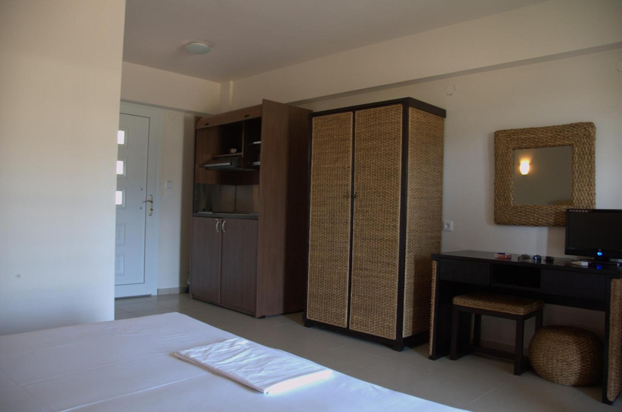 Hotel Sarti Beach Екстер'єр фото