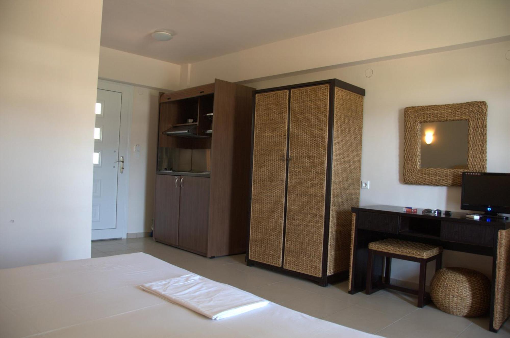Hotel Sarti Beach Екстер'єр фото