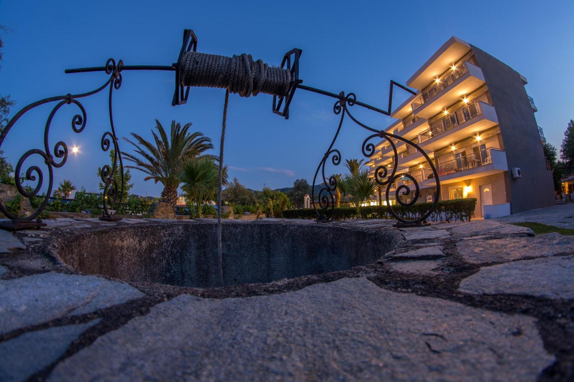Hotel Sarti Beach Екстер'єр фото