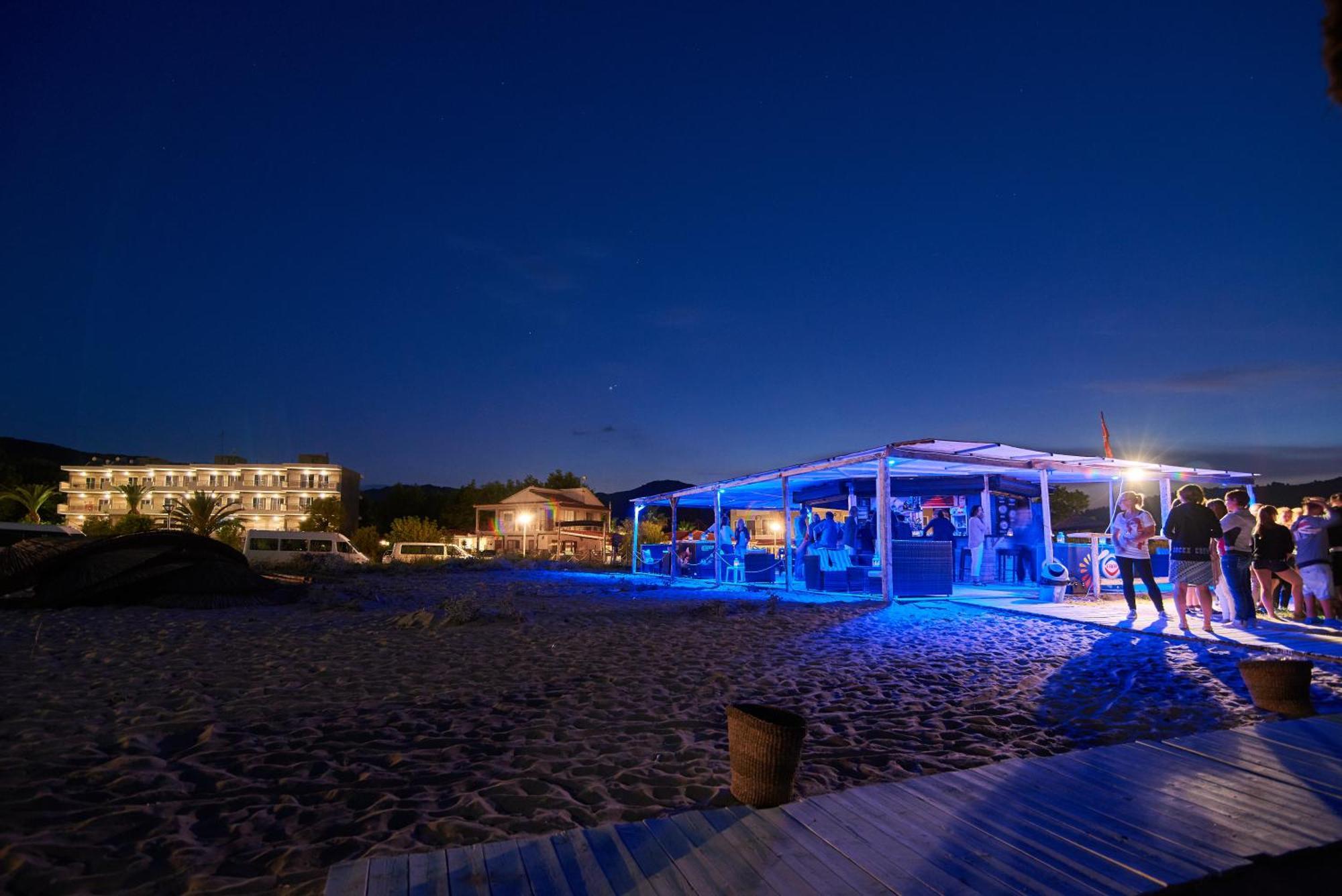 Hotel Sarti Beach Екстер'єр фото