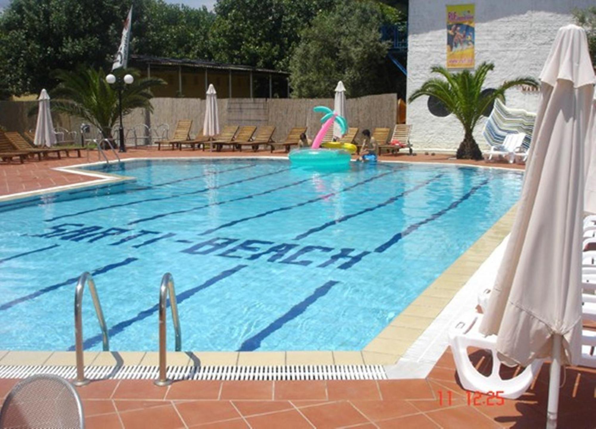 Hotel Sarti Beach Екстер'єр фото