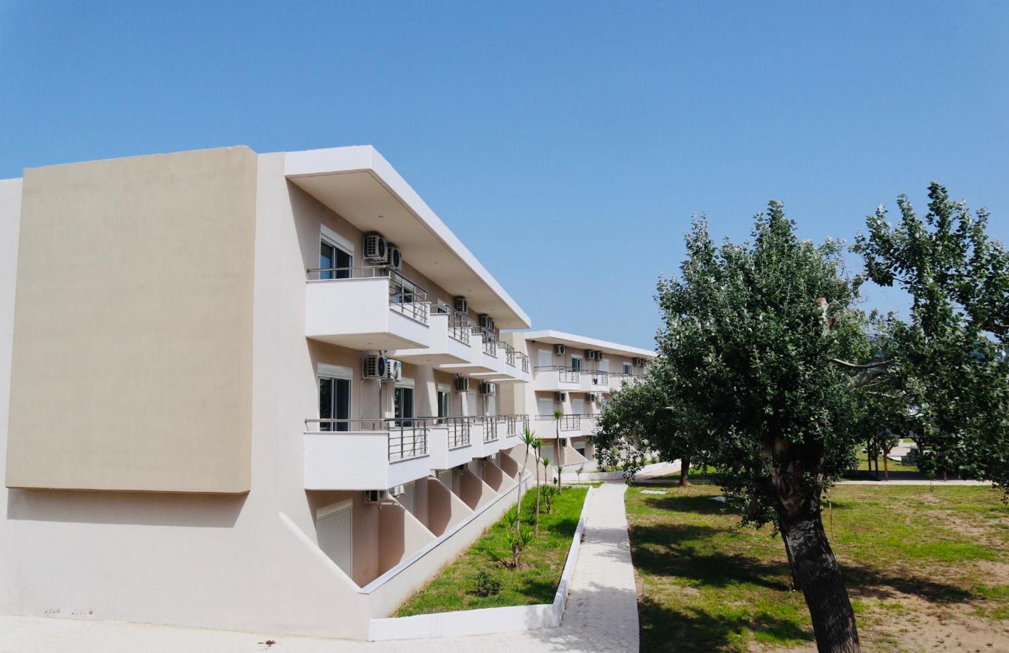Hotel Sarti Beach Екстер'єр фото