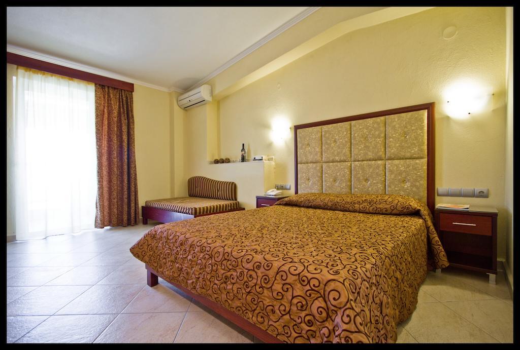 Hotel Sarti Beach Номер фото